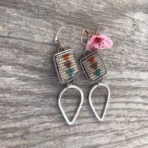 Triple Arrow Seed Beaded Silver Set Earrings